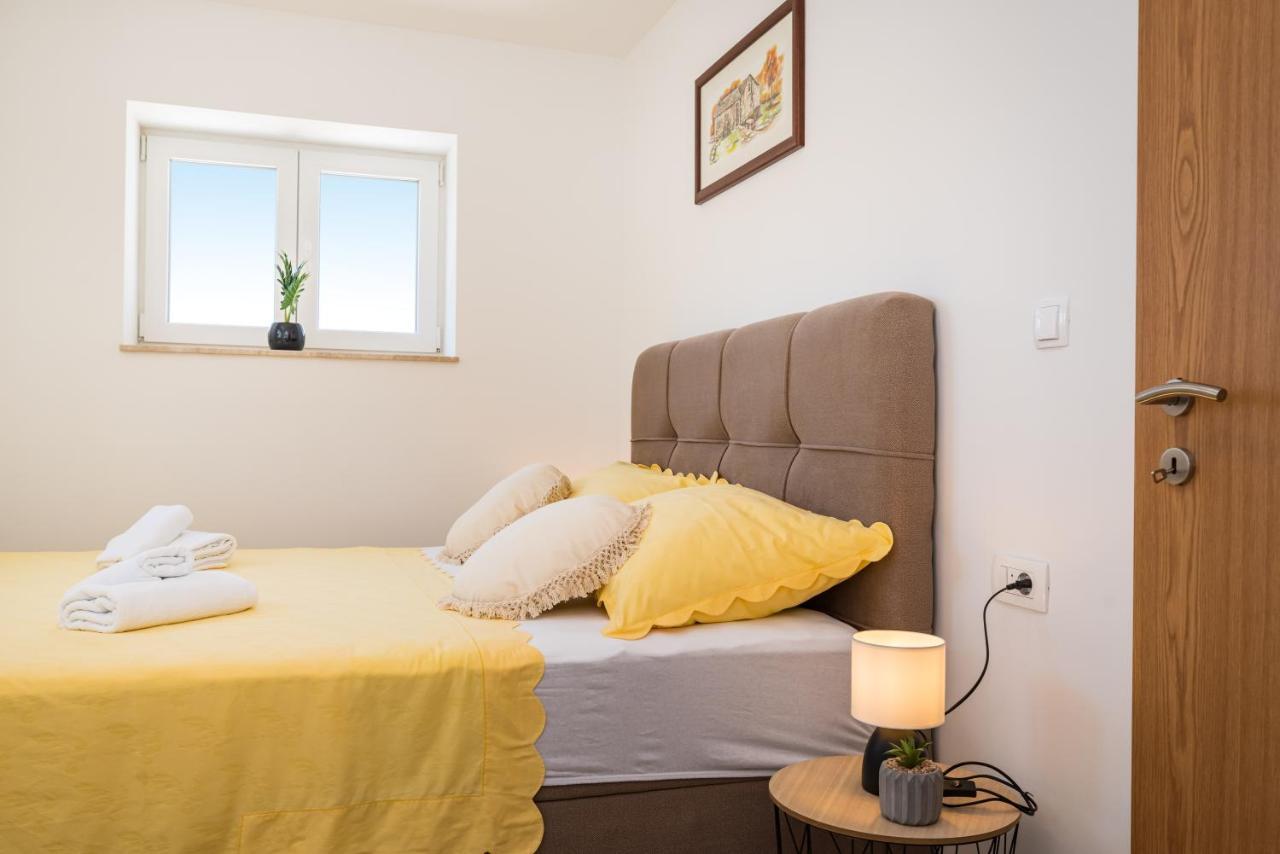 Holiday Home Figurica Novigrad  Exterior foto